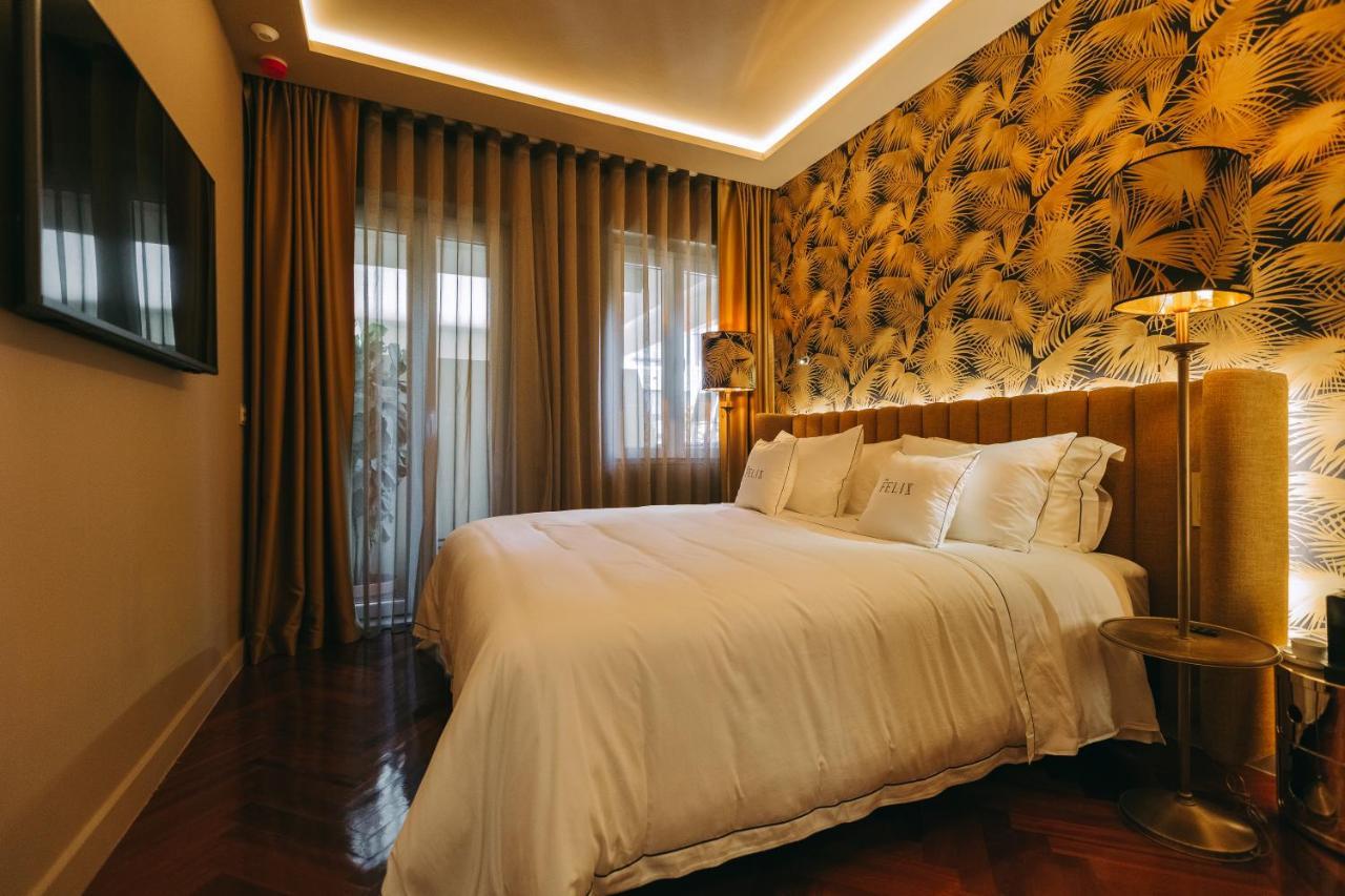 The Felix 10 Bed and breakfast